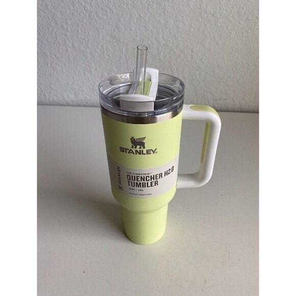 Stanley Adventure Quencher H2.0 Travel Tumbler Straw 40oz Citron LIMITED EDITION - Picture 3 of 11